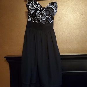 Rue 21 Strapless Black White Chiffon Empire Waist